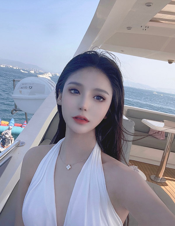 旧金山伴游模特